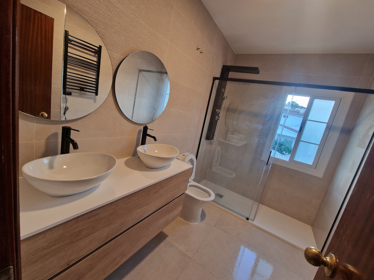 002-reforma-de-bano-en-vilanova-i-la-geltru Reforma integral de vivienda 002-reforma-de-bano-en-vilanova-i-la-geltru