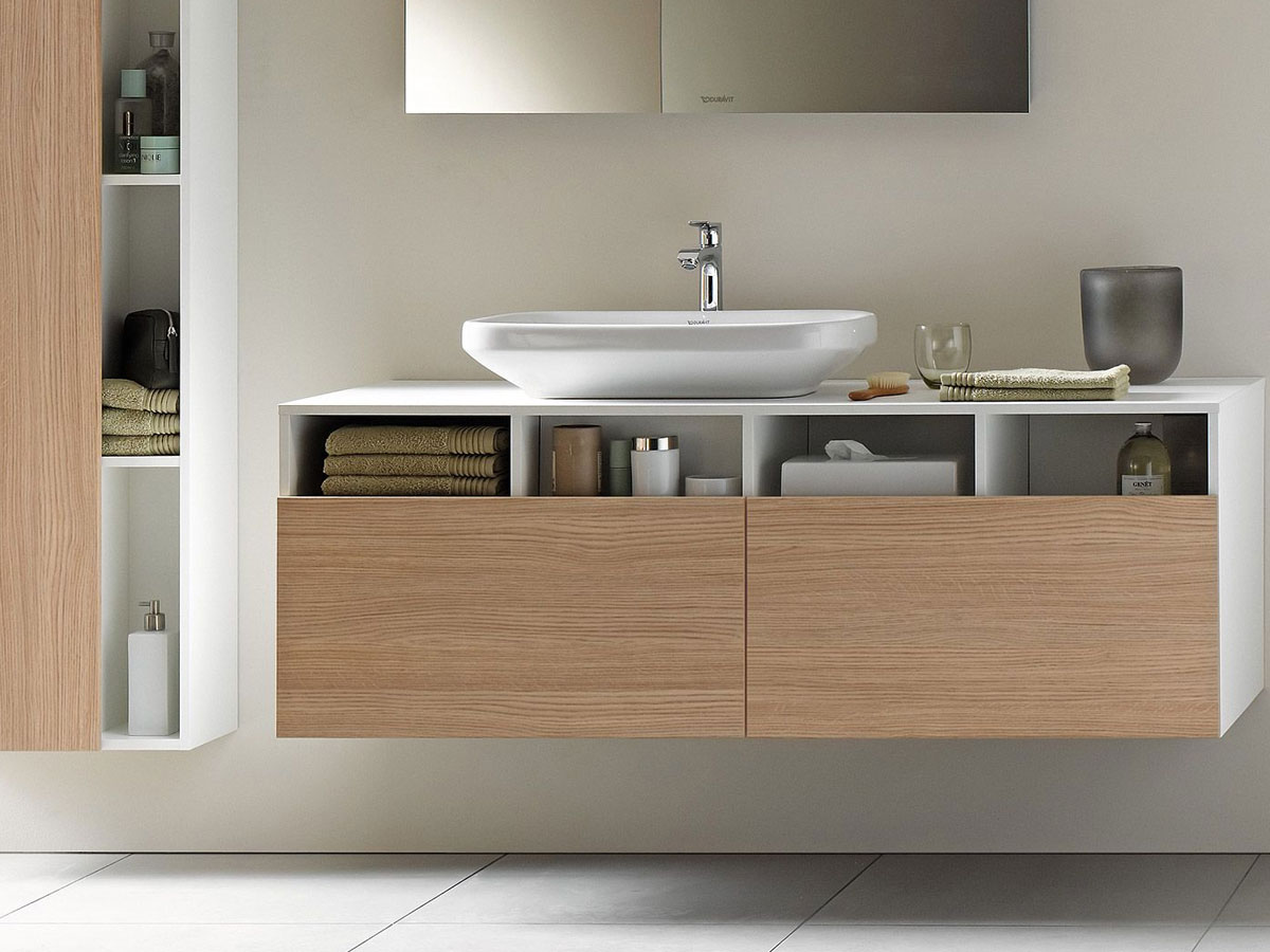 Mueble de baño a medida con lavabo y almacenaje